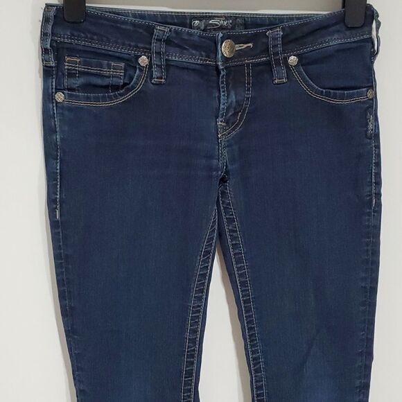 Silver Aiko dark wash 27x31 skinny jeans - Picture 2 of 8